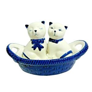 Blue and White Cats in Basket Tray Salt and Pepper Shakers 3-Pc Ceramic Gift New